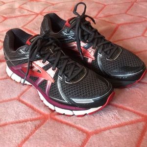 Brooks Adrenaline GTS 17 Size 10 D - Gray/Fuchsia